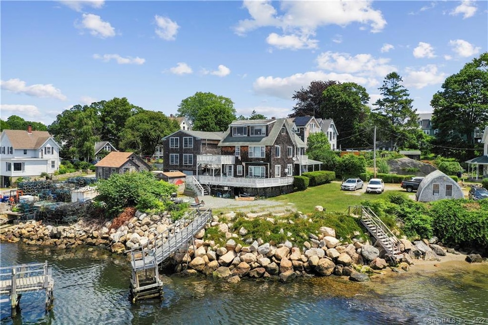 37 Spring St unit Rear, Groton, CT 06340 - photo 1