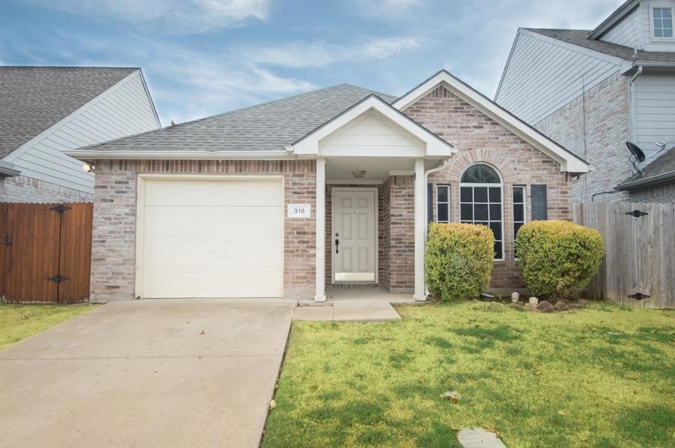 318 Celia Cir, Wylie, TX 75098 - photo 1