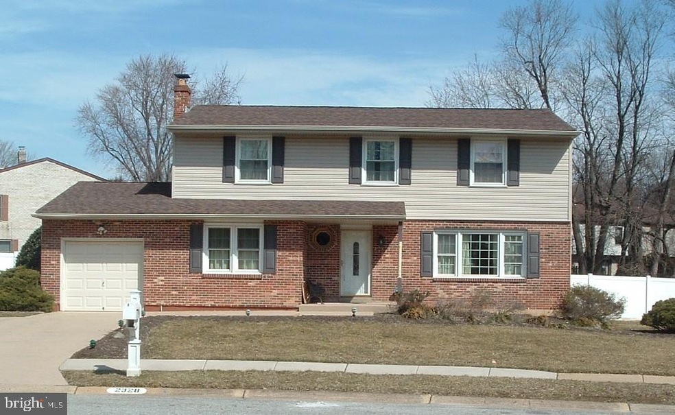 2328 Lighthouse Ln, Wilmington, DE 19810 - photo 1