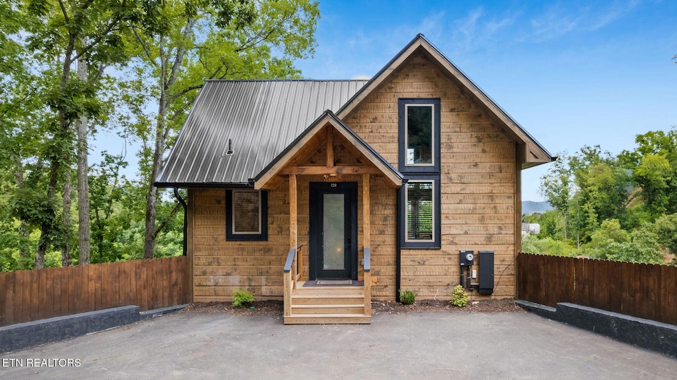 Pending $799,000 • Co-Listing Agent