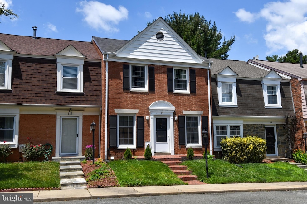 14 Fenceline Dr, Gaithersburg, MD 20878 - photo 1