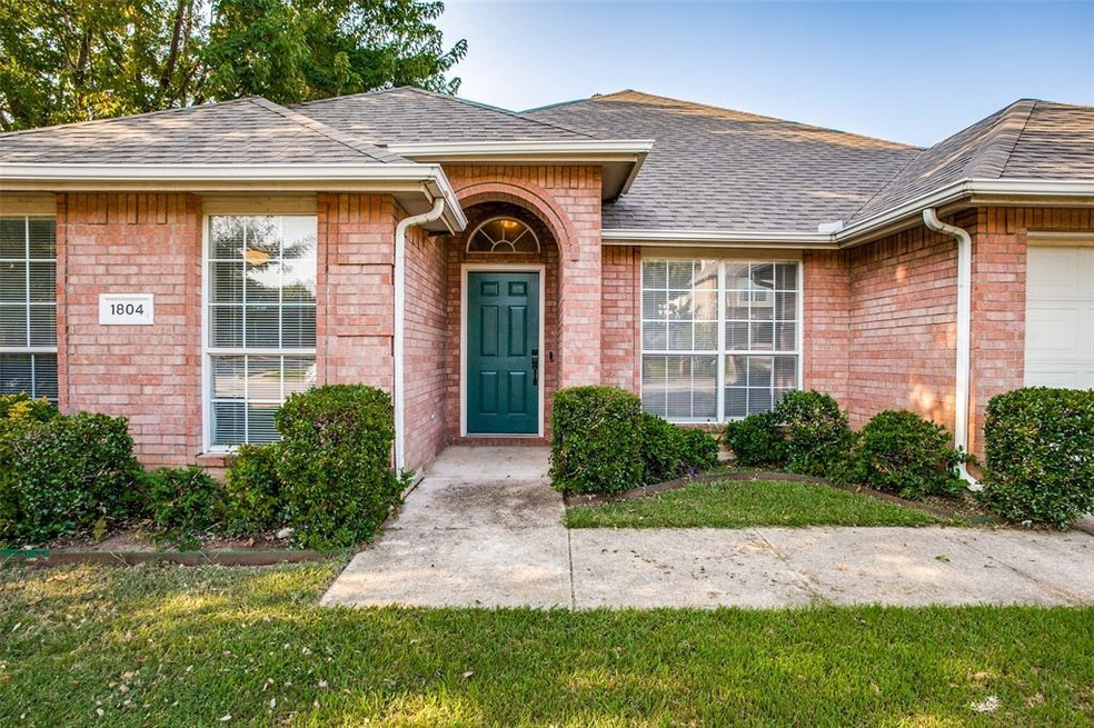 1804 Buena Vista Dr, Denton, TX 76210 - photo 1