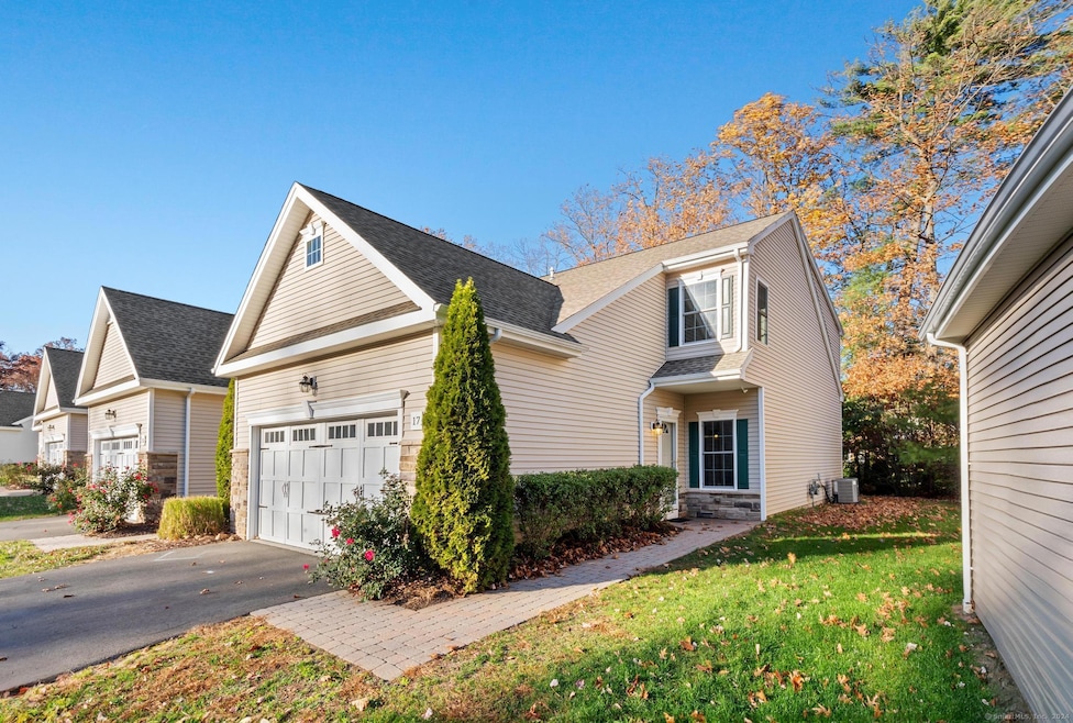 Welcome to 17 Brighton Park Way in Bloomfield