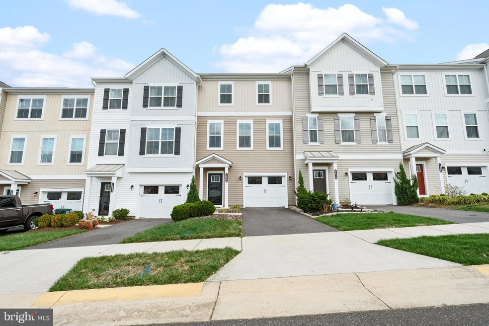 Sold $430,000 • Co-Listing Agent