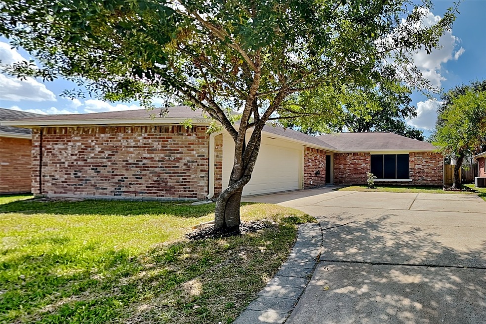 7335 Crystalglen Ln, Houston, TX 77095 - photo 1