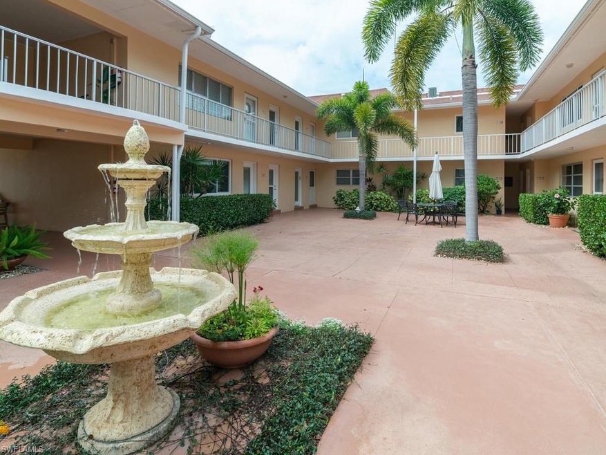 502 Broad Ave S unit 502, Naples, FL 34102 - photo 1