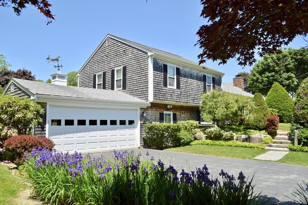 3 Judith St, South Dartmouth, MA 02748 - photo 1