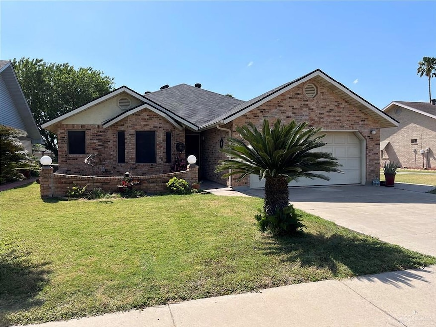 815 Nada Dr, Alamo, TX 78516 - photo 1