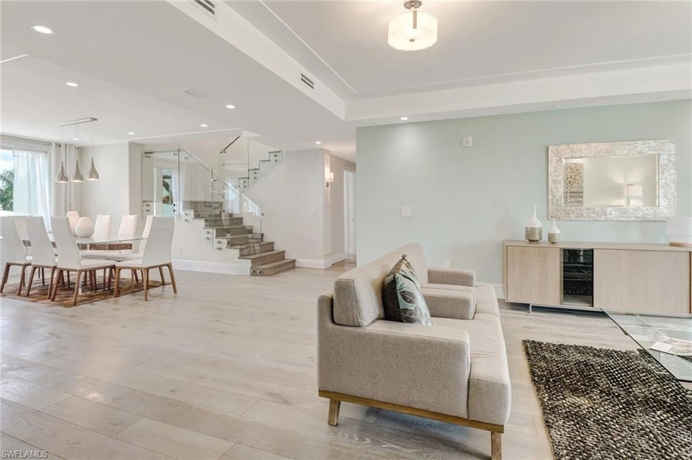 875 9th St S unit PH-1, Naples, FL 34102 - photo 1