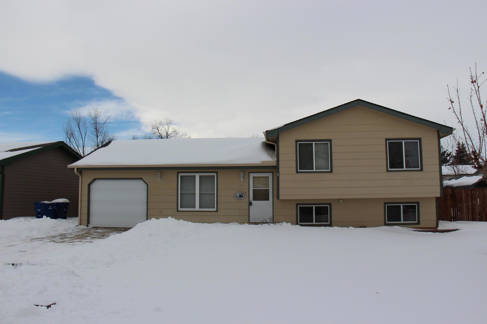 1436 North Heights Ln.