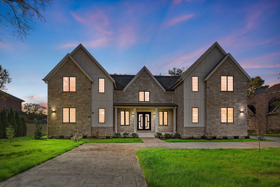 1921 Beechnut Rd, Northbrook, IL 60062 - photo 1