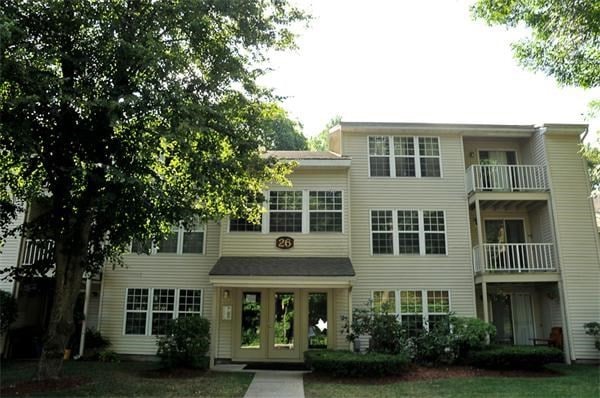 For Rent $1,975/month