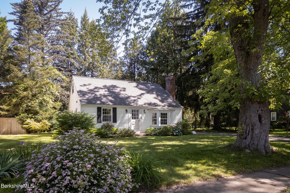 20 Manville St, Great Barrington, MA 01230 - photo 1