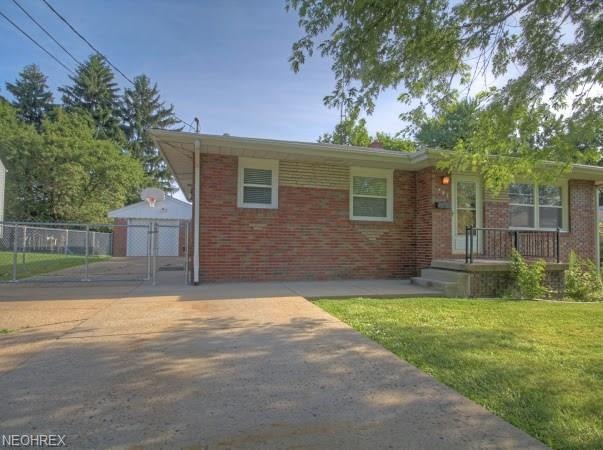 483 W Omar St, Struthers, OH 44471 - photo 1