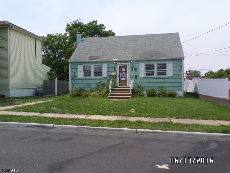 331 Oak St, South Amboy, NJ 08879 - photo 1