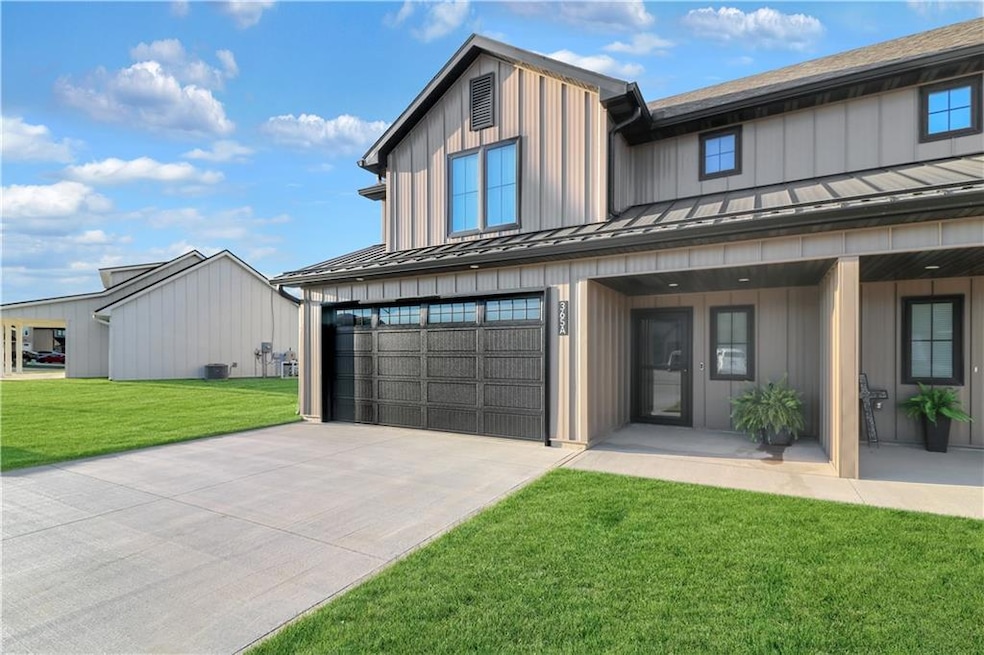 365 SE 85th Rd, Warrensburg, MO 64093 - photo 1