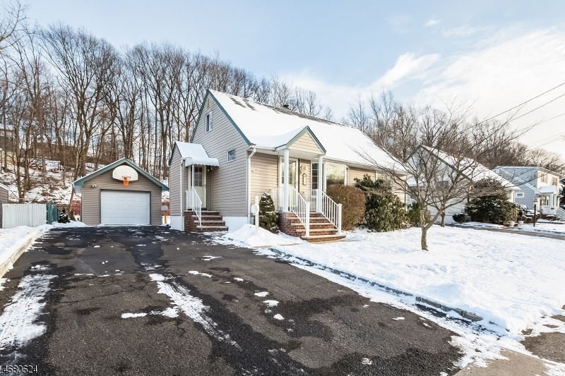 22 Vetrone Dr, Woodland Park, NJ 07424 - photo 1