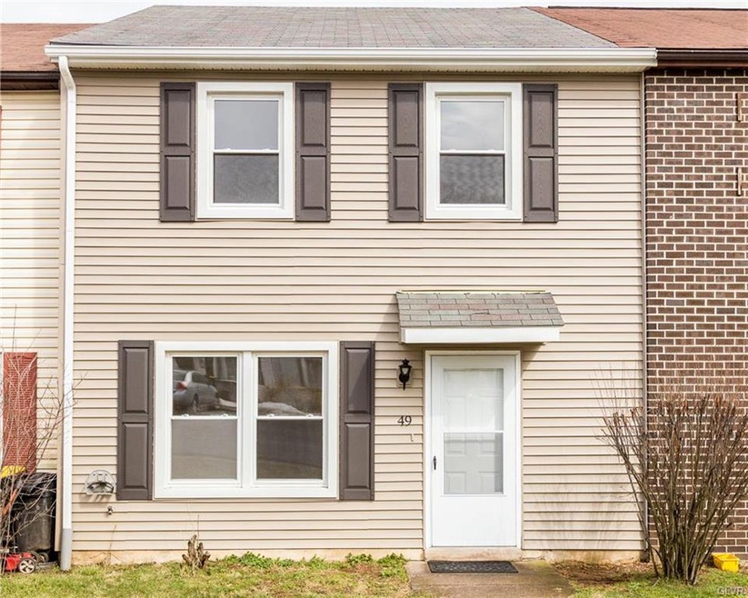 49 Eisenhower Cir, Whitehall, PA 18052 - photo 1