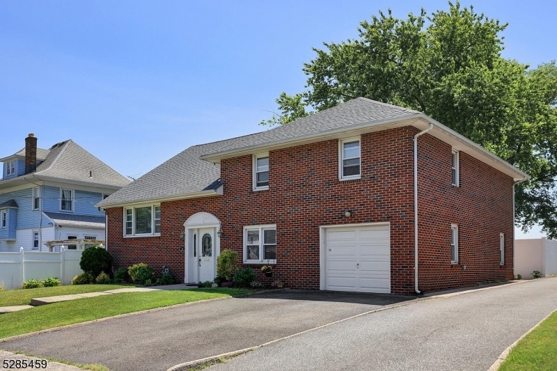 211 W Gibbons St, Linden, NJ 07036 - photo 1