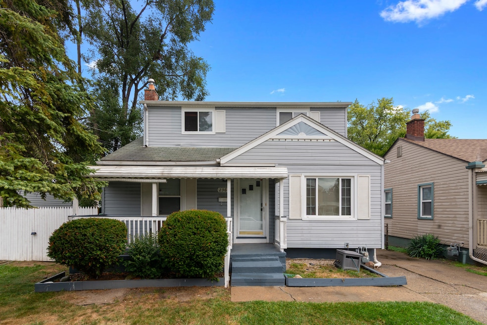 For Sale $160,000 • Co-Listing Agent