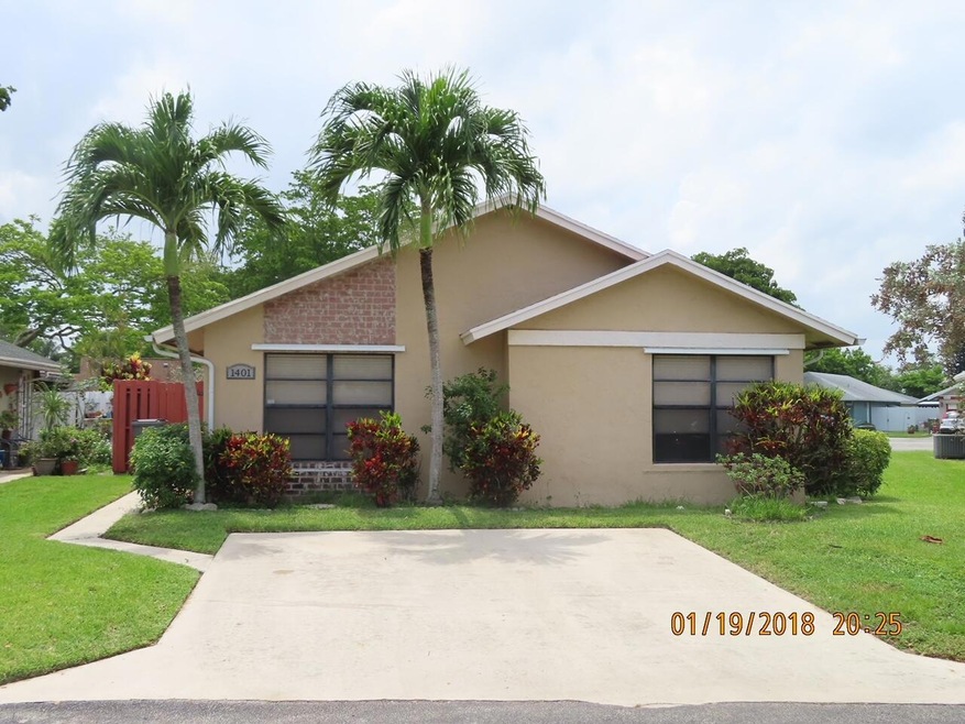 1401 Pines Ln, West Palm Beach, FL 33415 - photo 1