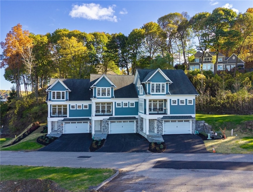 409 Newport Rd, Irondequoit, NY 14622 - photo 1