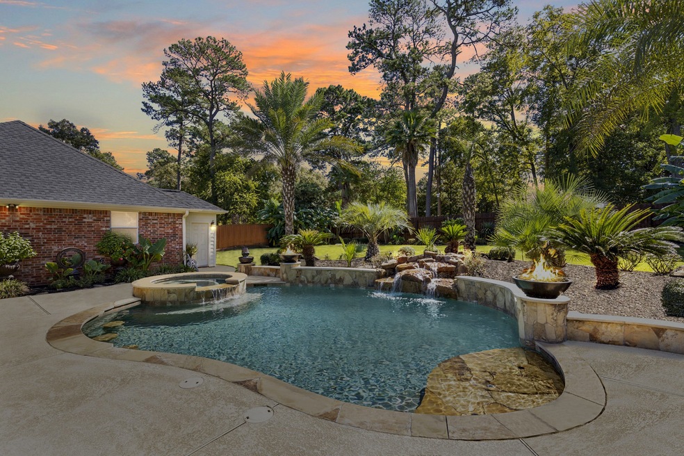 14111 Spring Pines Dr, Tomball, TX 77375 - photo 1