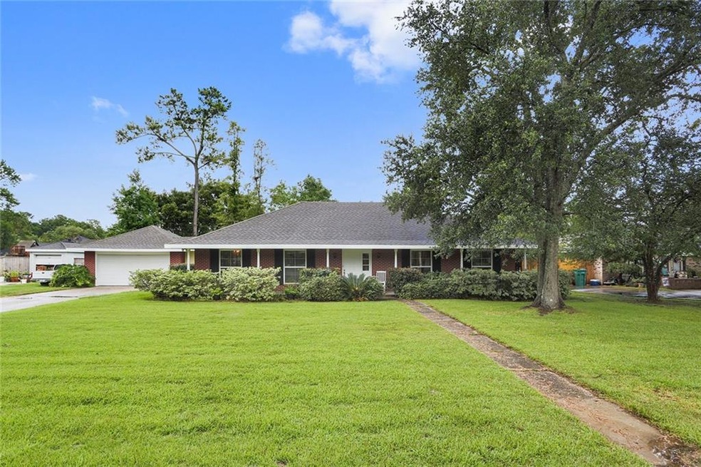 107 Herwig Bluff Rd, Slidell, LA 70461 - photo 1