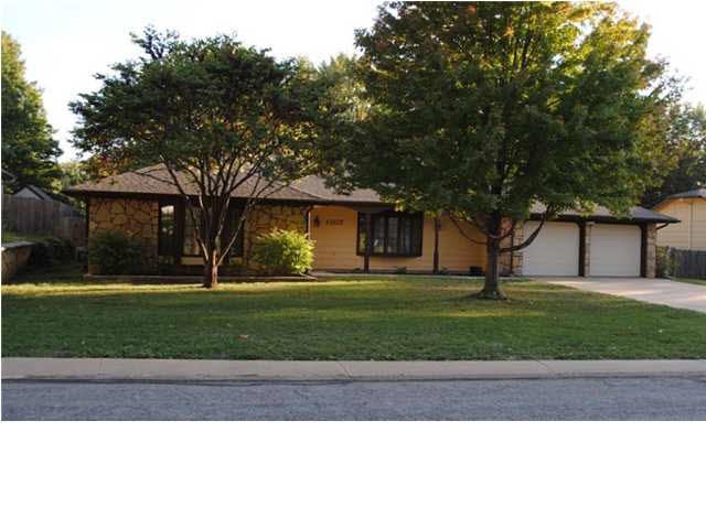 1307 E. Cresthill