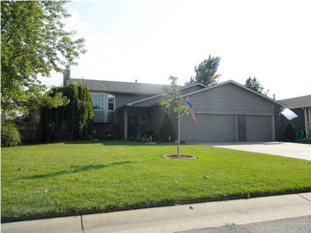 5 BEDROOM HOME IN GODDARD SCHOOLS WITH RECENT QUAL