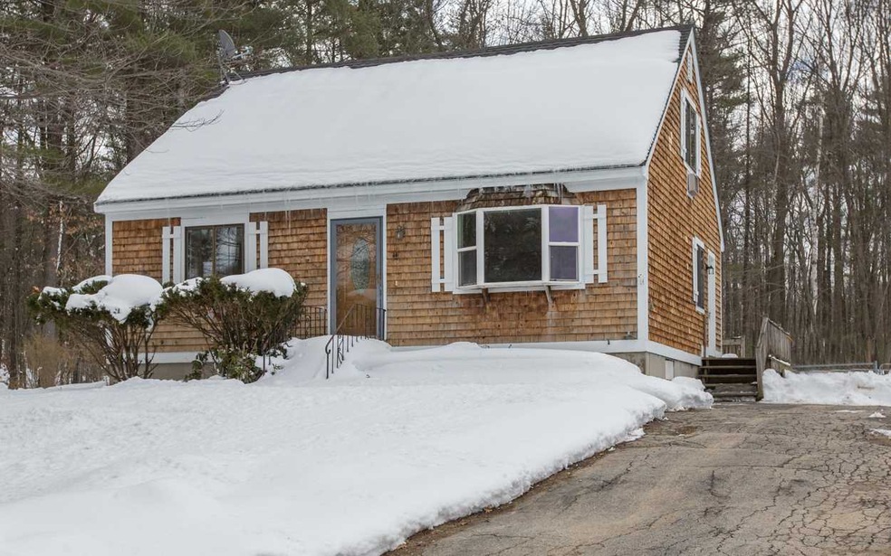 14 Howe St, Allenstown, NH 03275 - photo 1