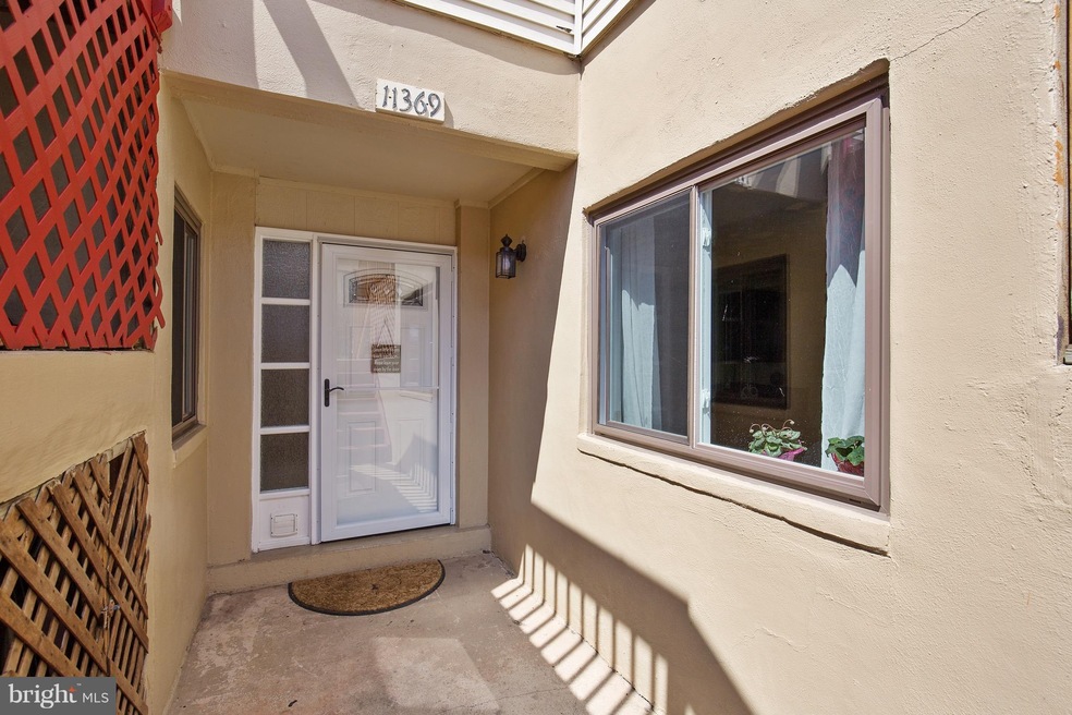 11369 Laurelwalk Dr, Laurel, MD 20708 - photo 1