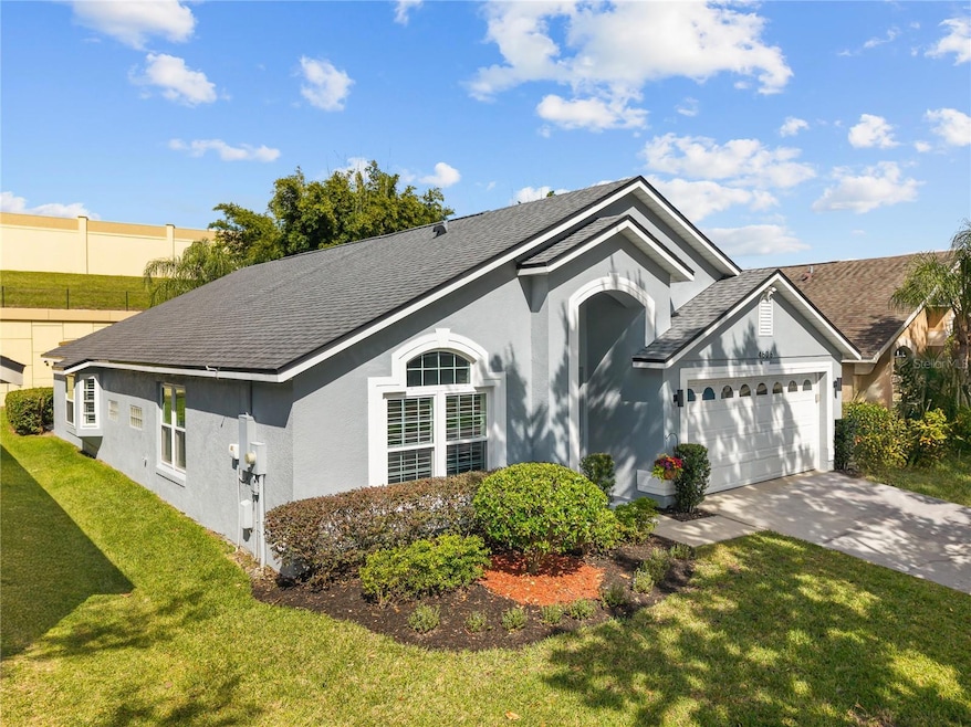 Pending $489,900 • Co-Listing Agent