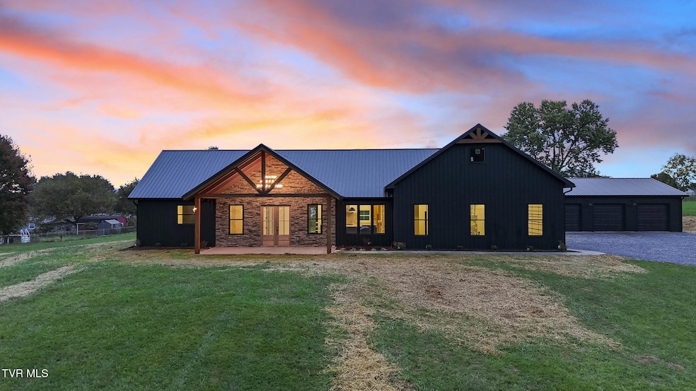 For Sale $897,000 • Co-Listing Agent