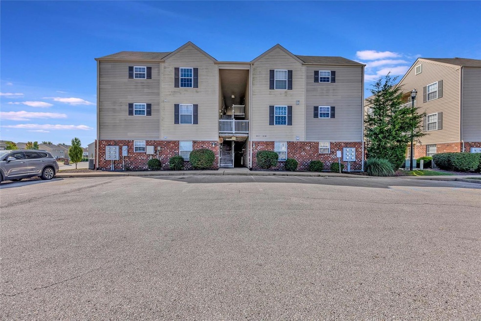 8114 Welsh Dr, Lake Saint Louis, MO 63367 - photo 1