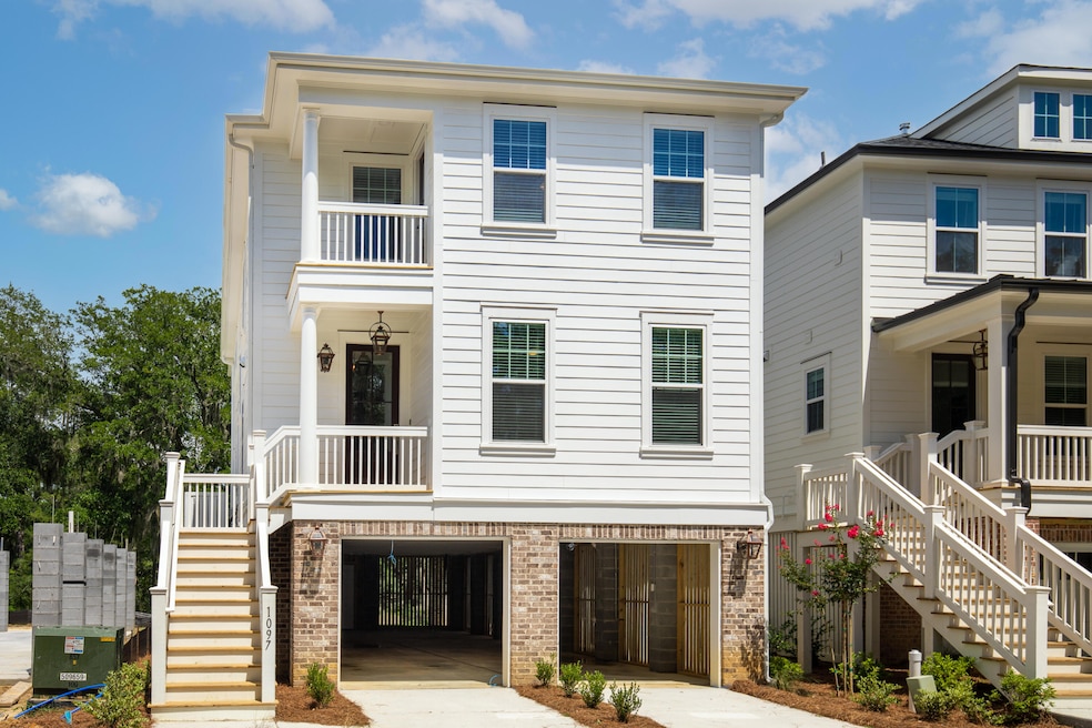 For Sale $942,660
