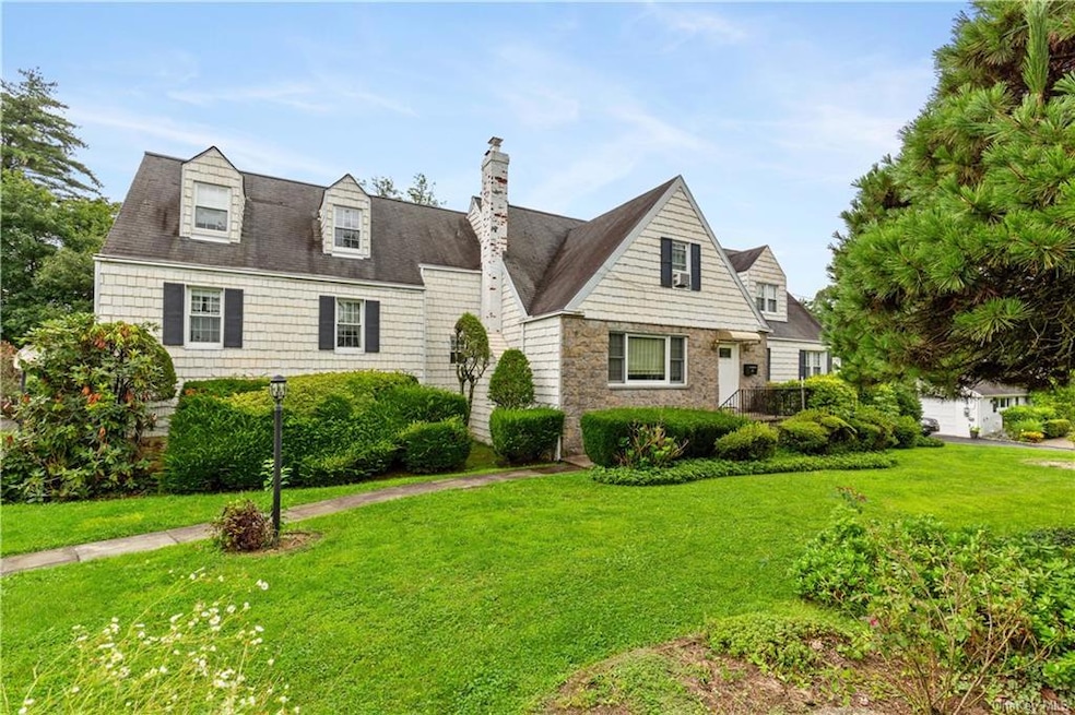 27 South Rd, Harrison, NY 10528 - photo 1