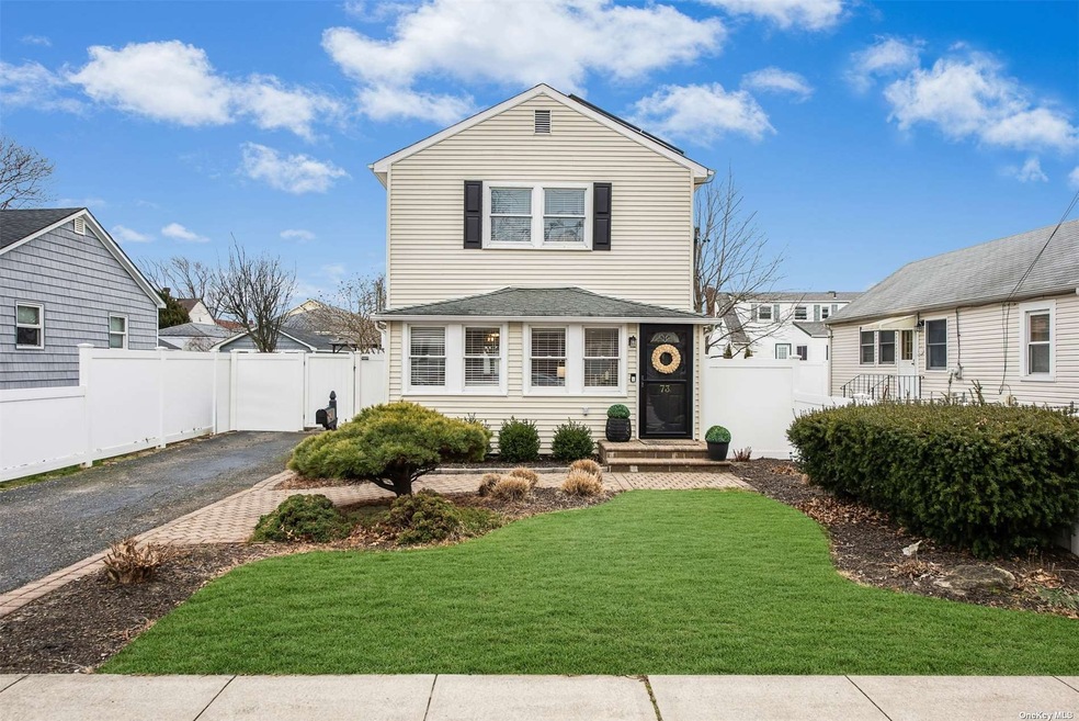 73 E Minerva Rd, Lindenhurst, NY 11757 - photo 1