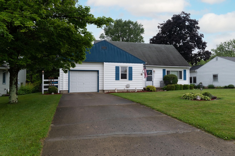 287 Hillcrest Ct, Sidney, OH 45365 - photo 1