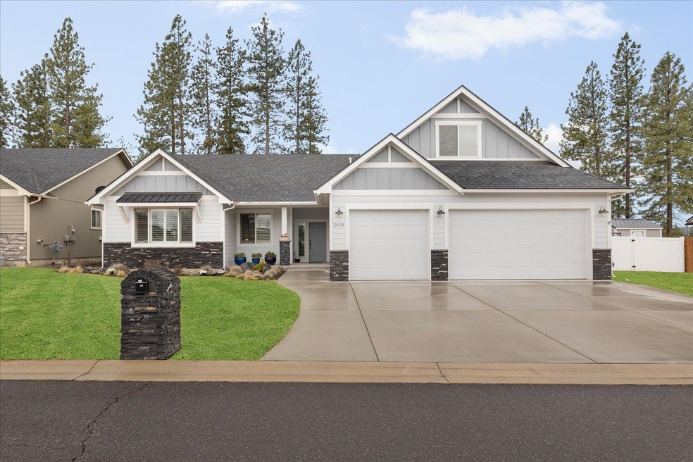 2618 E Pineglen Ave, Mead, WA 99021 - photo 1