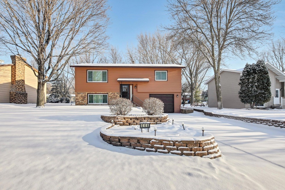 444 9th Ave N, Sauk Rapids, MN 56379 - photo 1