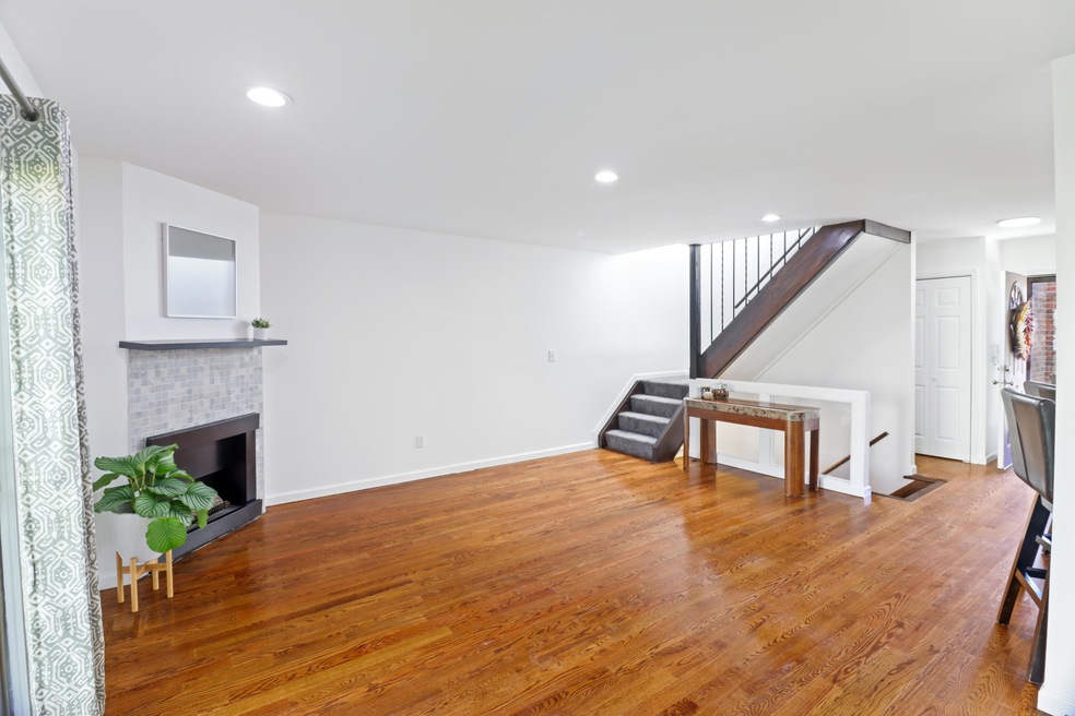 Living room(1)