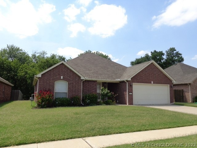 2512 S 6th St, Broken Arrow, OK 74012 - photo 1