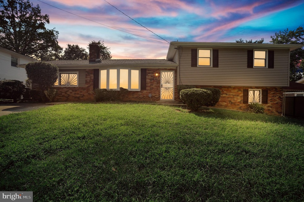 9107 Pinehurst Dr, Fort Washington, MD 20744 - photo 1