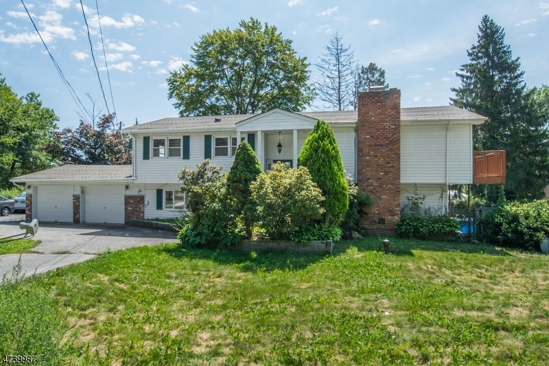 36 Lakeside Rd, Hewitt, NJ 07421 - photo 1