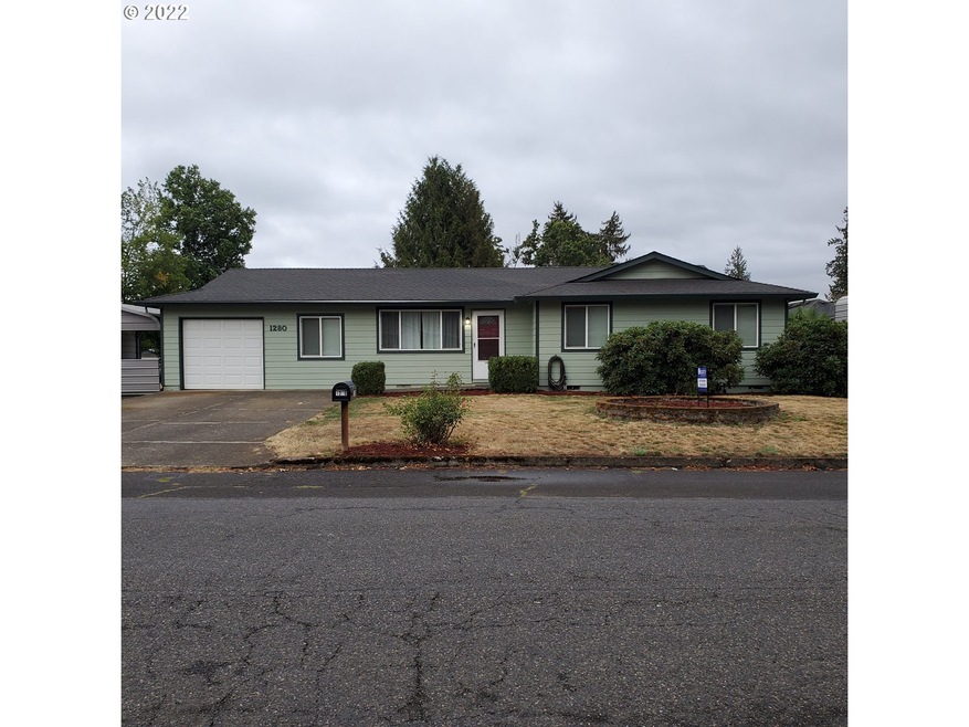 1280 N Pine St, Canby, OR 97013 - photo 1