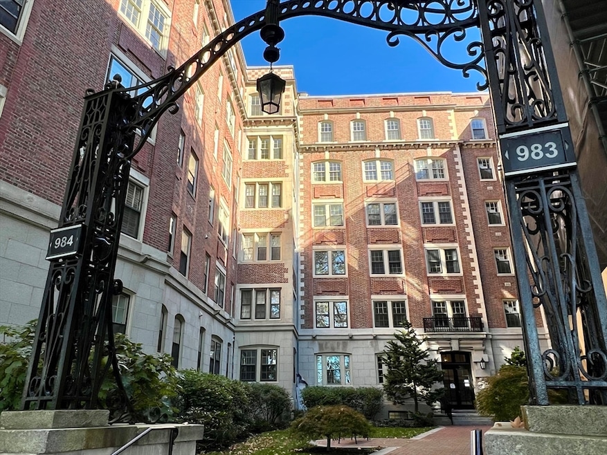 For Sale $1,299,000 • Co-Listing Agent