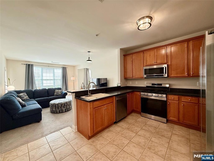 1305 Wharton Ct unit 1305, Riverdale, NJ 07457 - photo 1