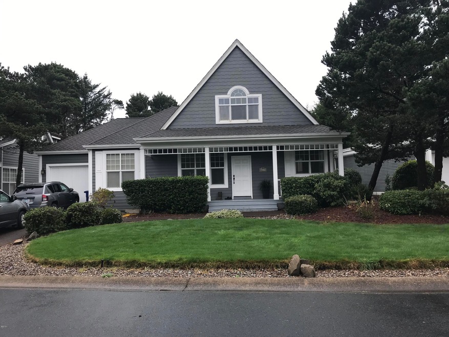 Cape cod with porch