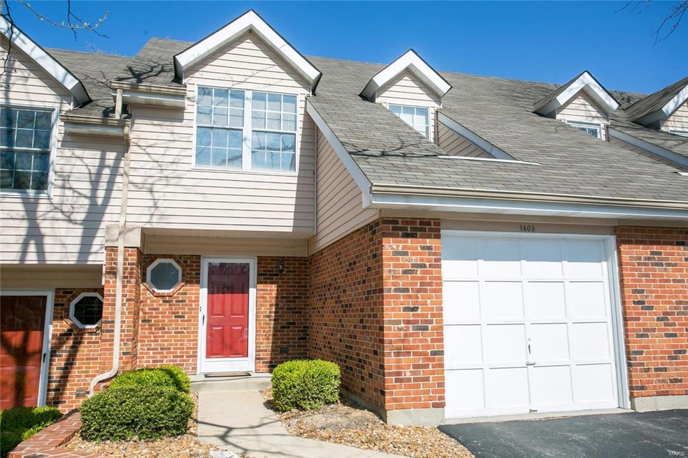 Well maintained exterior and convenient attached g